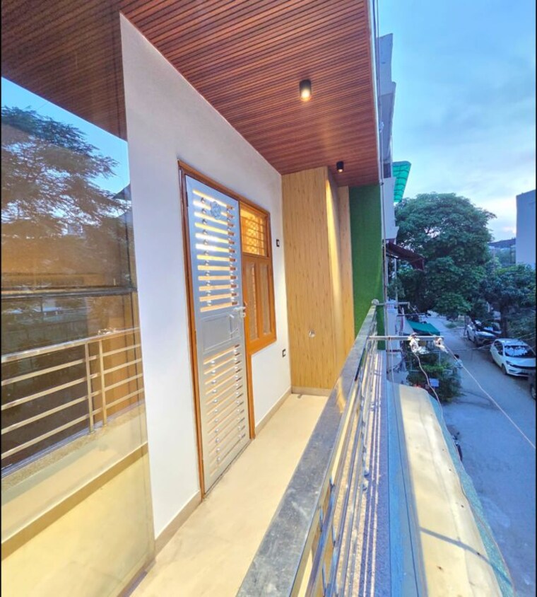 Balcony, indrapuram 2 Bedroom 1000 Sq.Ft. Builder Floor In Indrapuram Ghaziabad 10554515