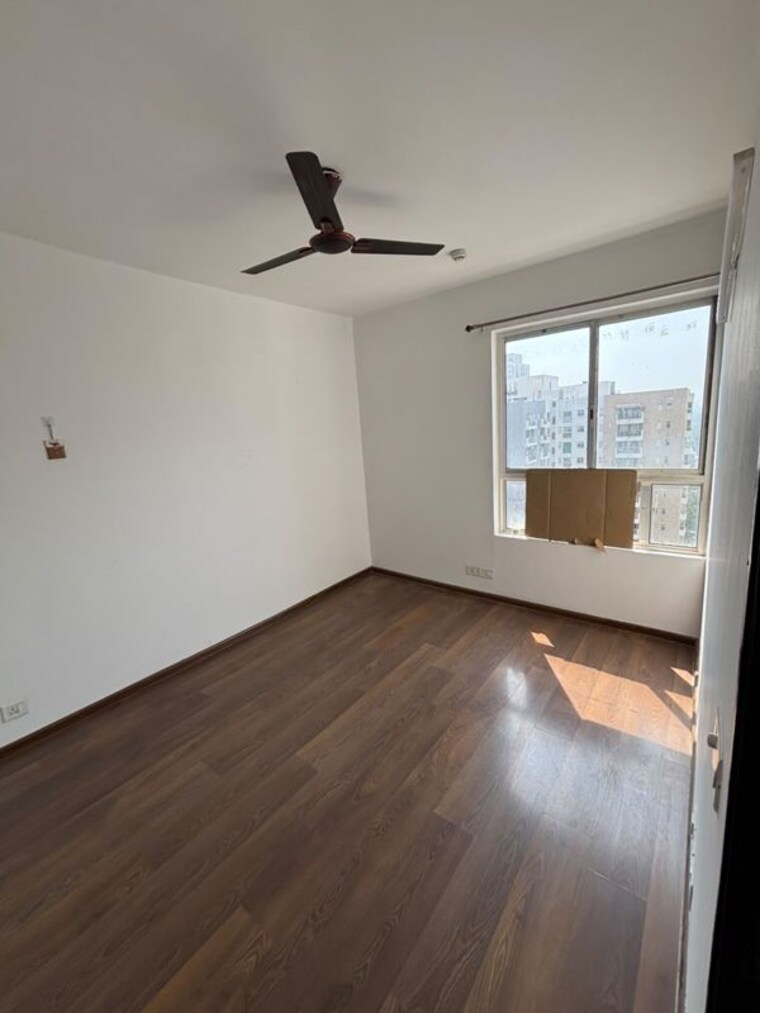 Room, sunworld-vanalika 3.5 Bedroom 1730 Sq.Ft. Apartment In Sector 107 Noida 10554513