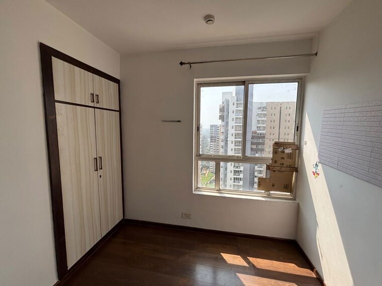 Room, sunworld-vanalika 3.5 Bedroom 1730 Sq.Ft. Apartment In Sector 107 Noida 10554513