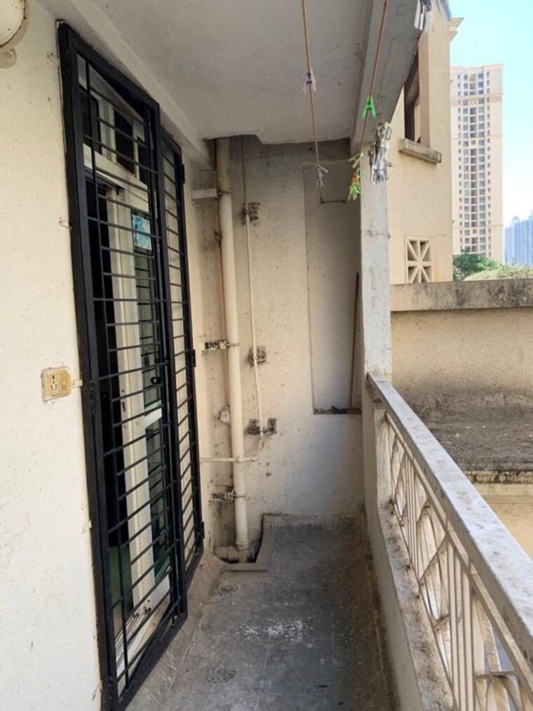 Balcony, hiranandani-estate-silverlink 1 Bedroom 630 Sq.Ft. Apartment In Ghodbunder Road Thane 10554519