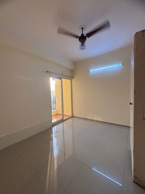 Bathroom in 2.5 BHK Apartment at Himalaya Pride, Tech Zone 4 Greater Noida – for Sale