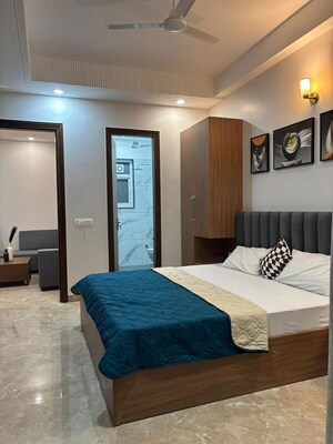 Bedroom in 1 RK Builder Floor at Ansal Florence Super, Sector 57 – for Rent