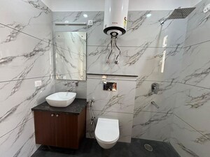 Bathroom in 1 RK Builder Floor at Ansal Florence Super, Sector 57 – for Rent