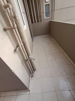 Staircase in 2 BHK Apartment at Signature Global Prime, Sector 63a – for Rent