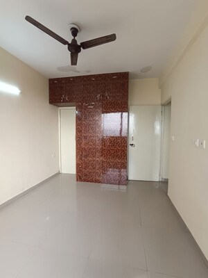 Furnished Amenities in 2 BHK Apartment at Signature Global Prime, Sector 63a – for Rent