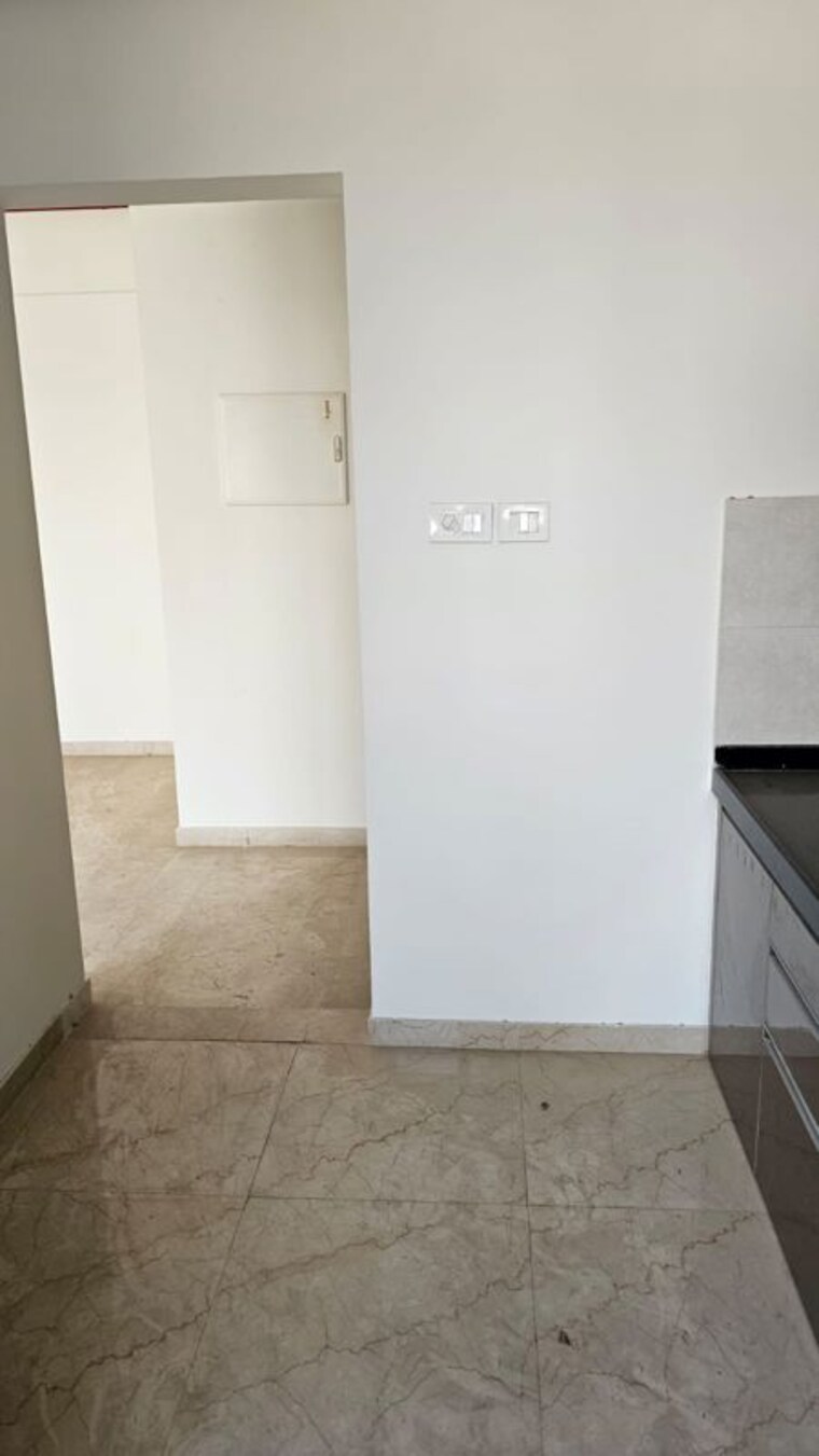 Room, rosa-manhattan 2 Bedroom 999 Sq.Ft. Apartment In Ghodbunder Road Thane 10554546