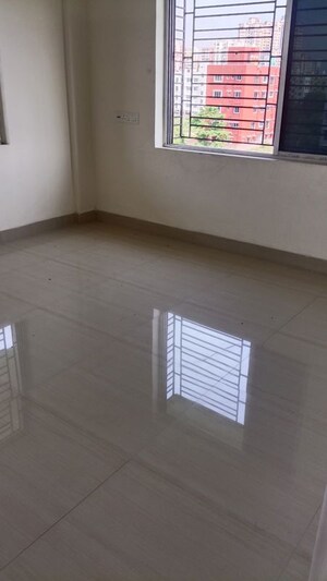 Room in 3 BHK Apartment at Kolkatta Gpo – for Sale