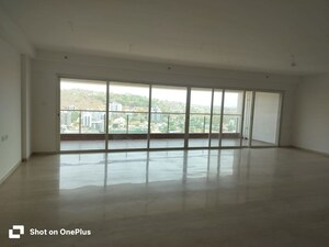 Room in 4 BHK Apartment at Kolte Patil 24K Stargaze, Bavdhan – for Rent