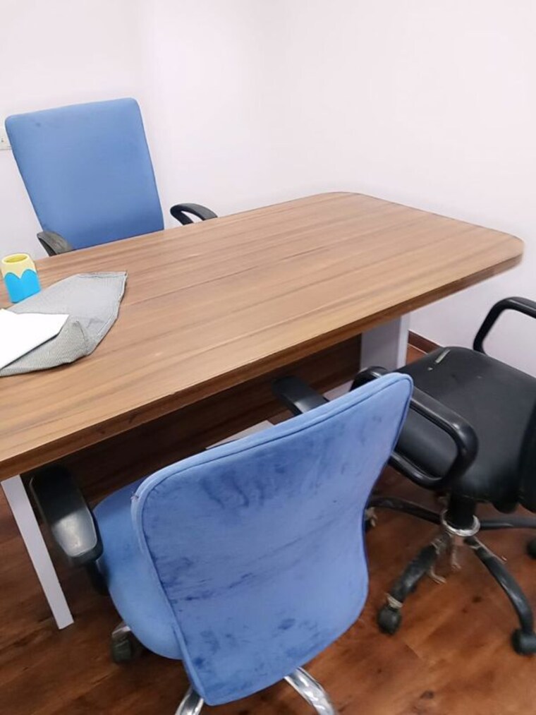 Team Area, venus-towers-andheri-west Commercial Office Space 600 Sq.Ft. In Andheri West Mumbai 10554735