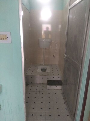 Bathroom in 2 BHK Independent House at Teachers Colony – for Rent