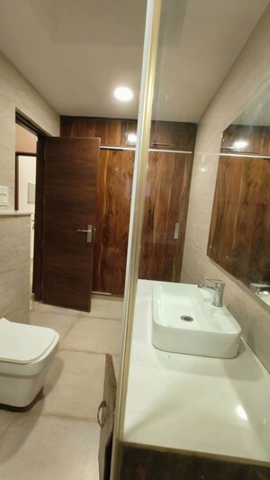 Furnished Amenities in 6+ BHK Independent House at Sector 82 – for Rent