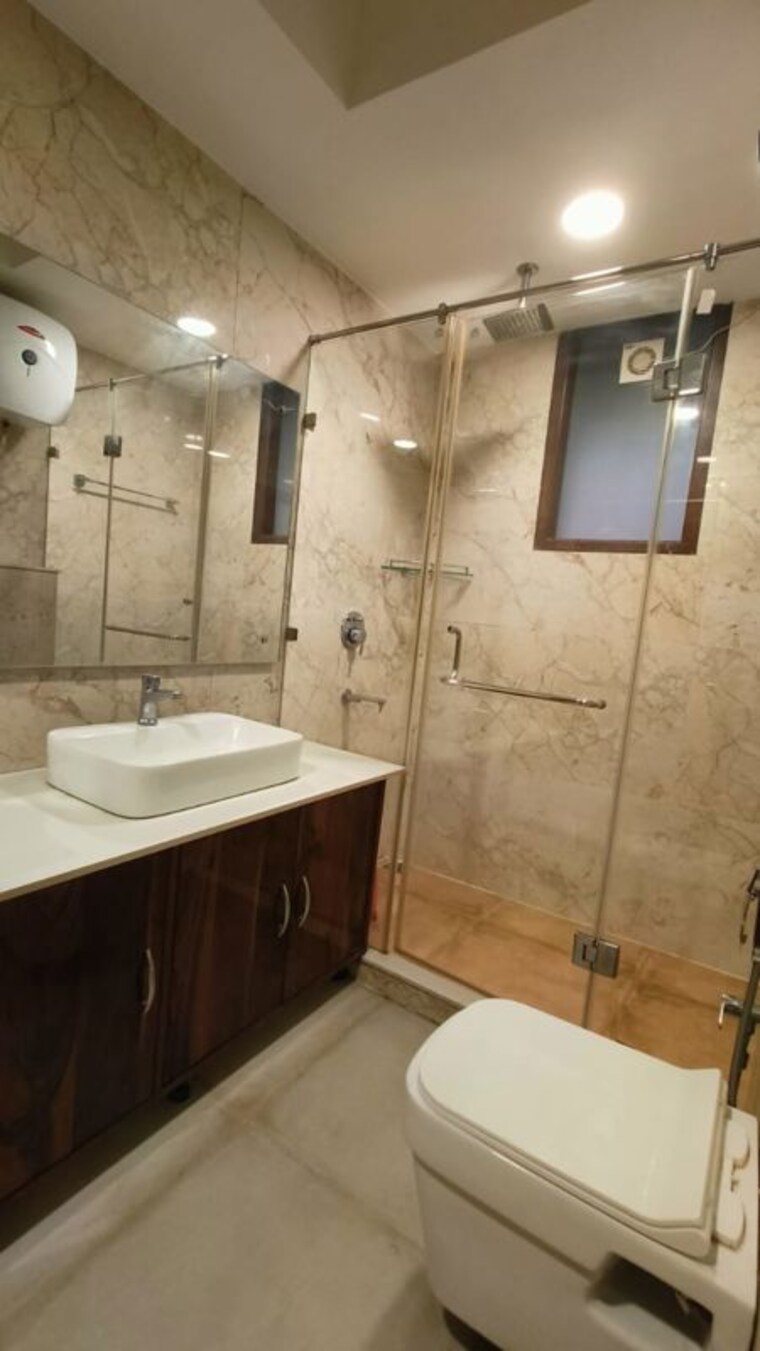 Bathroom, sector 82 6+ Bedroom 250 Sq.Ft. Independent House In Sector 82 Mohali 10554797