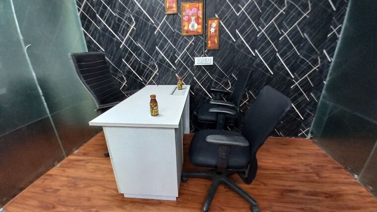 Team Area, sector 63 Commercial Office Space 300 Sq.Ft. In Sector 63 Noida 10554809