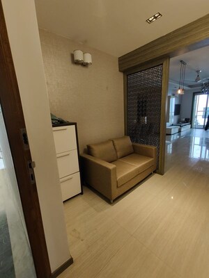 Living Room in 2 BHK Apartment at Cunningham Road – for Rent