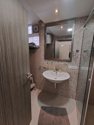 Bathroom in 2 BHK Apartment at Cunningham Road – for Rent