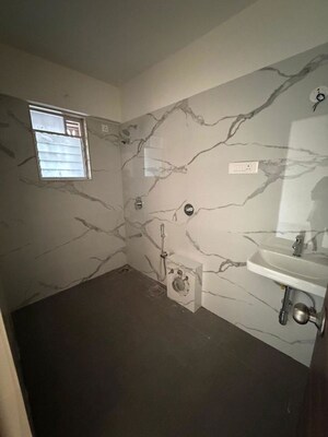 Washroom in 3 BHK Apartment at Santacruz West – for Sale