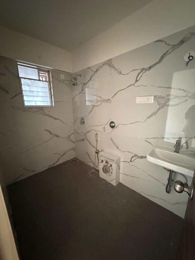 Washroom, santacruz west 3 Bedroom 882 Sq.Ft. Apartment In Santacruz West Mumbai 10554823