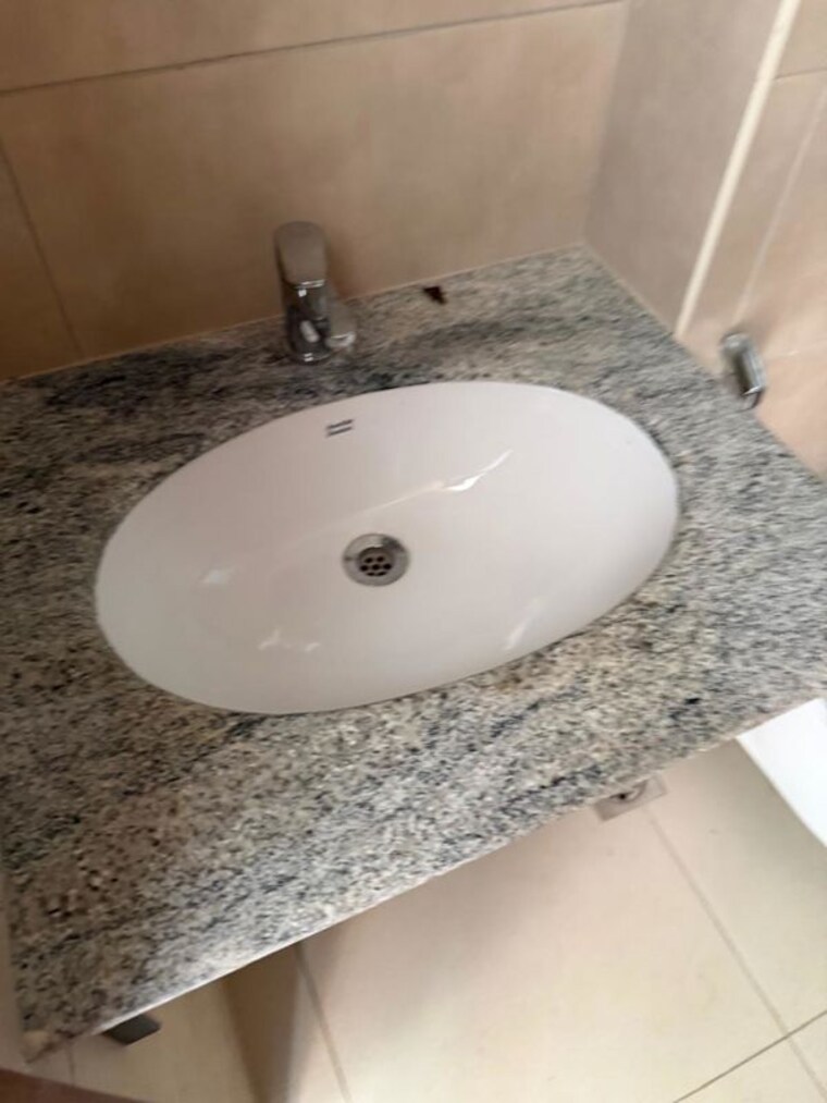 Bathroom, prestige-serenity-shores 3 Bedroom 1725 Sq.Ft. Apartment In Whitefield Bangalore 10554808