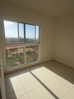 Room in 3 BHK Apartment at Prestige Serenity Shores, Whitefield – for Sale