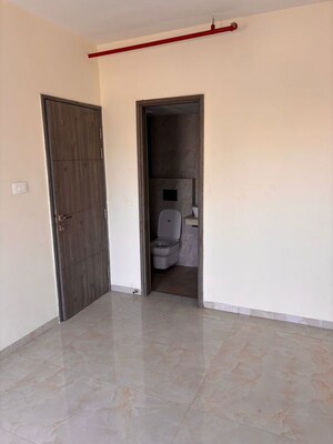 Room in 2 BHK Apartment at Dynamix Divum, Malad East – for Rent