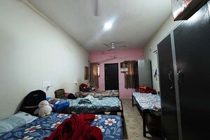 Bedroom in 6+ BHK Independent House at Dhankawadi – for Sale