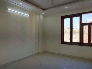 Room in 1 BHK Builder Floor at Chattarpur – for Rent
