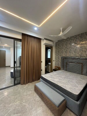 Bedroom in 1 BHK Builder Floor at Sector 56 – for Rent