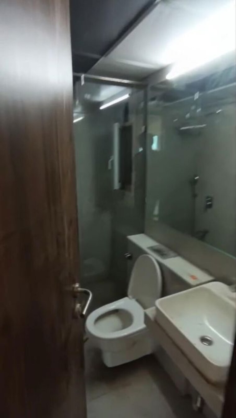 Bathroom, lnt-elixir-reserve 3 Bedroom 1400 Sq.Ft. Apartment In Powai Mumbai 10554917