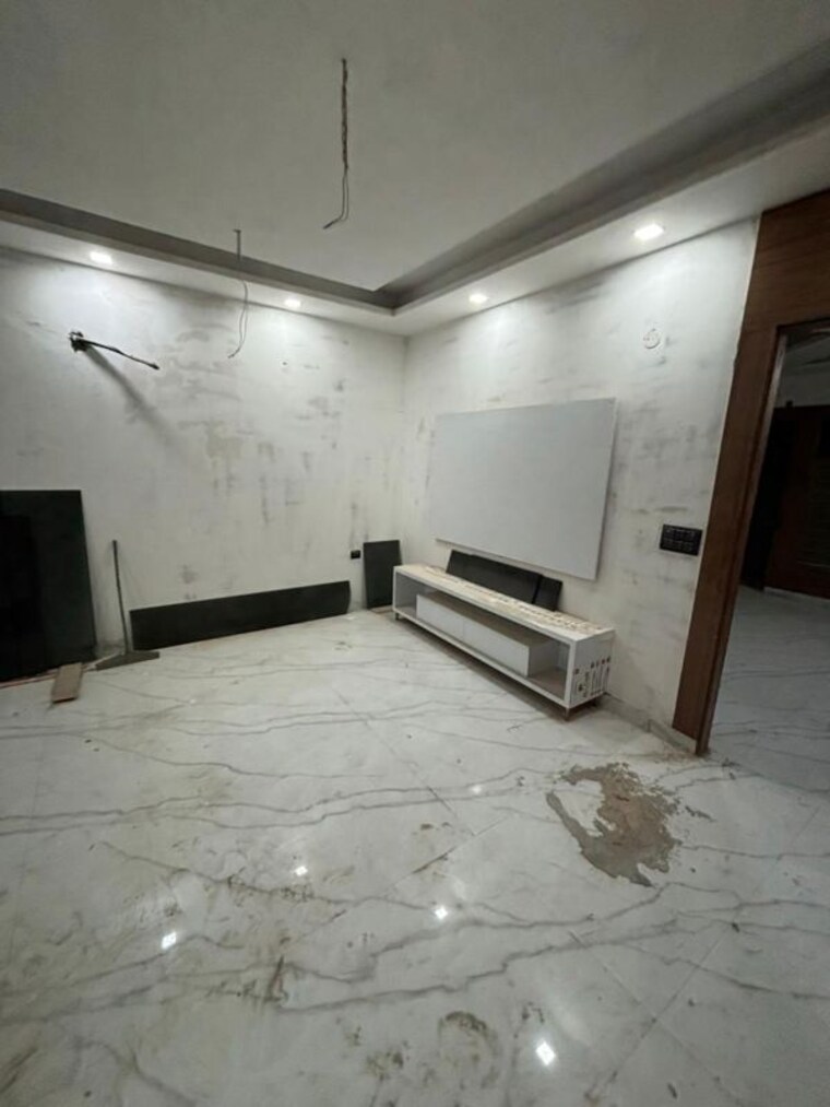 Room, new industrial township 1 3 Bedroom 1600 Sq.Ft. Builder Floor In New Industrial Township 1 Faridabad 10554926