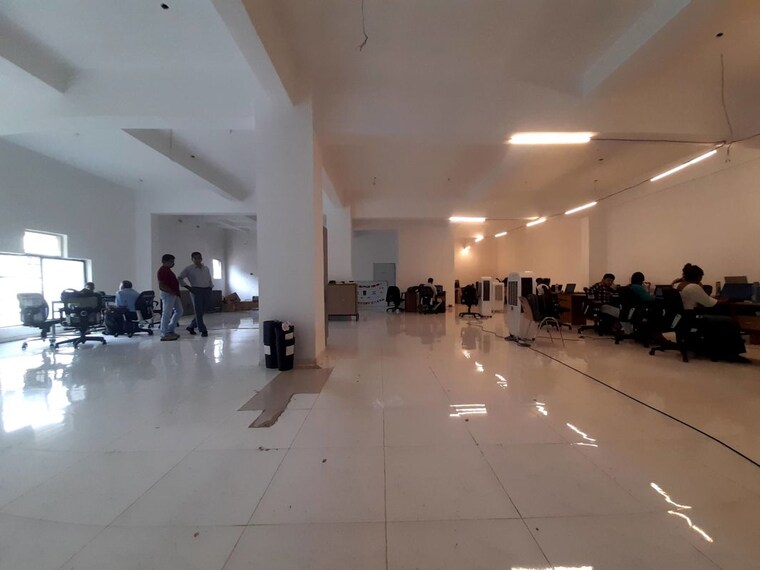  Parking, royal-palms Commercial Warehouse 3500 Sq.Ft. In Goregaon East Mumbai 10554941