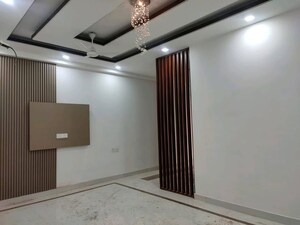 2 BHK Builder Floor For Rent in Chattarpur