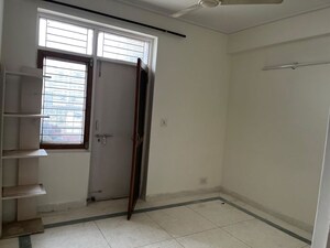 Room in 2 BHK Apartment at CGHS Sahyog Apartments, Sector 56 – for Rent