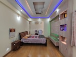 3 BHK 276 Sq.Yd. Builder Floor in Neharpar Phase 1