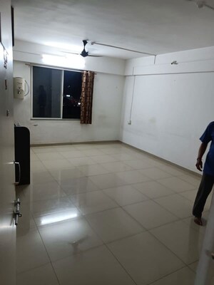 Room in 1 BHK Apartment at Paranjape Schemes Richmond Park, Rahatani – for Sale