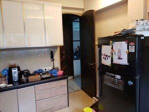 Furnished Amenities in 2 BHK Apartment at Daulat Shirin CHS, Colaba – for Rent