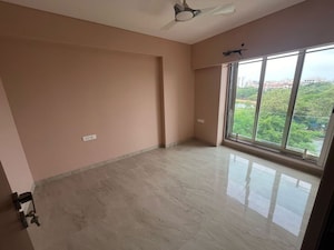 Room in 3 BHK Apartment at Rizvi Utopia, Kalina – for Rent