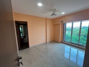 Room in 3 BHK Apartment at Rizvi Utopia, Kalina – for Rent