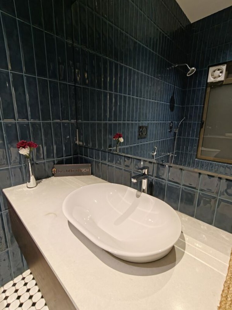 Bathroom, solapur road 3 Bedroom 1384 Sq.Ft. Apartment In Solapur Road Pune 10554992