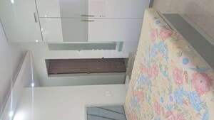 Furnished Amenities in 2 BHK Apartment at Dosti Eastern Bay, Wadala – for Rent