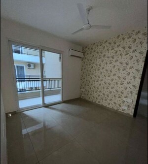 Room in 3 BHK Apartment at Maya Green Lotus Utsav, International Airport Road – for Rent