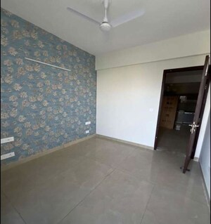 Room in 3 BHK Apartment at Maya Green Lotus Utsav, International Airport Road – for Rent