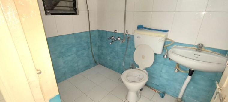 Bathroom, welworth-celina 3 Bedroom 1400 Sq.Ft. Apartment In Baner Pune 10555051