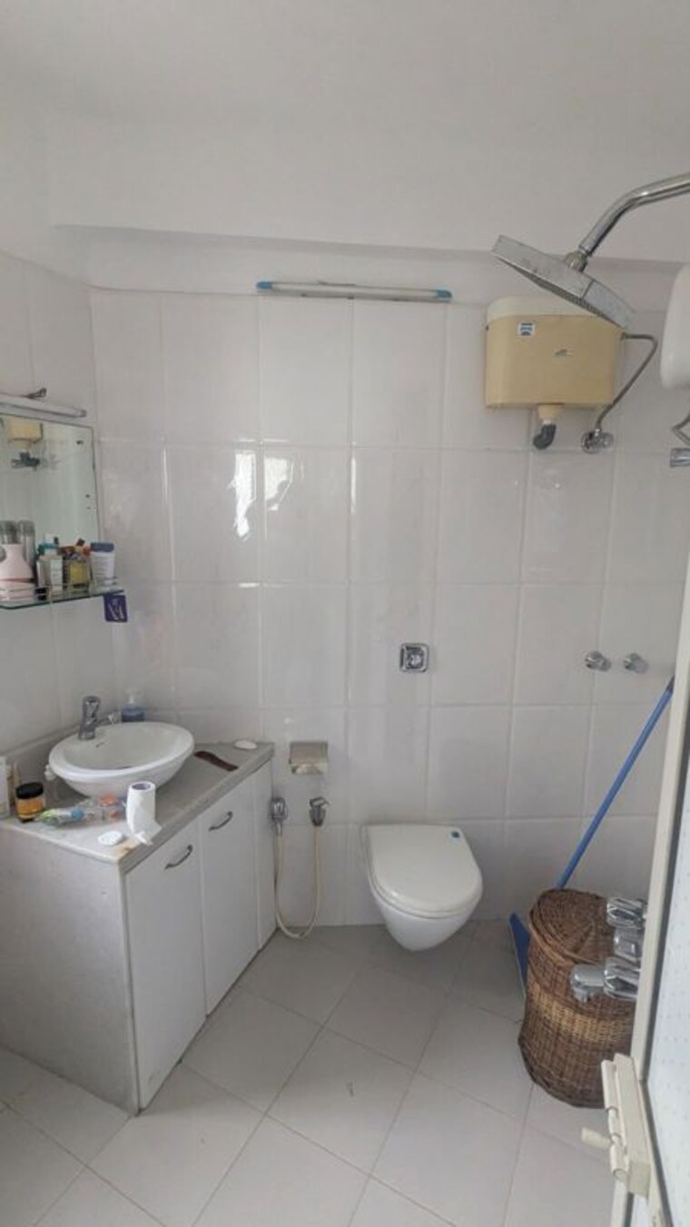 Bathroom, pearl-haven 1 Bedroom 745 Sq.Ft. Apartment In Bandra West Mumbai 10555057