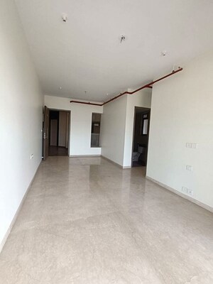 2 BHK Apartment For Rent in Kalpataru Paramount A, Thane West