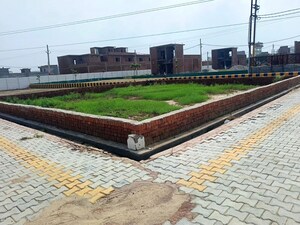  Plot For Sale in Wave City, Wave City