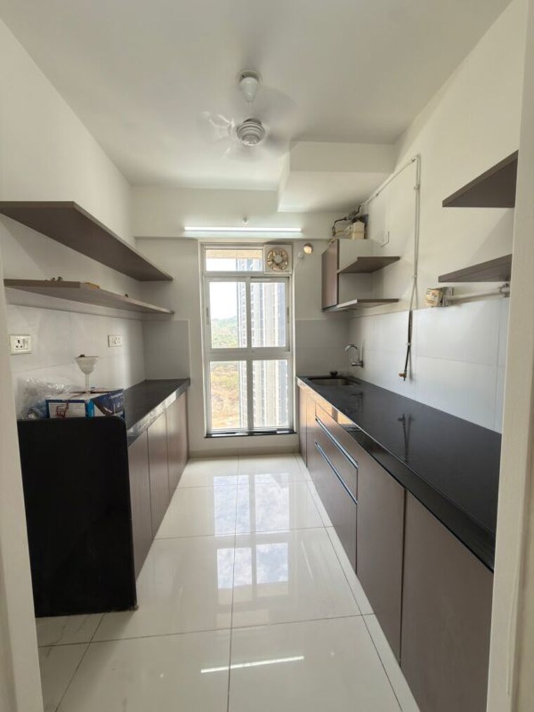 Kitchen, godrej-emerald 1.5 Bedroom 550 Sq.Ft. Apartment In Ghodbunder Road Thane 10555059