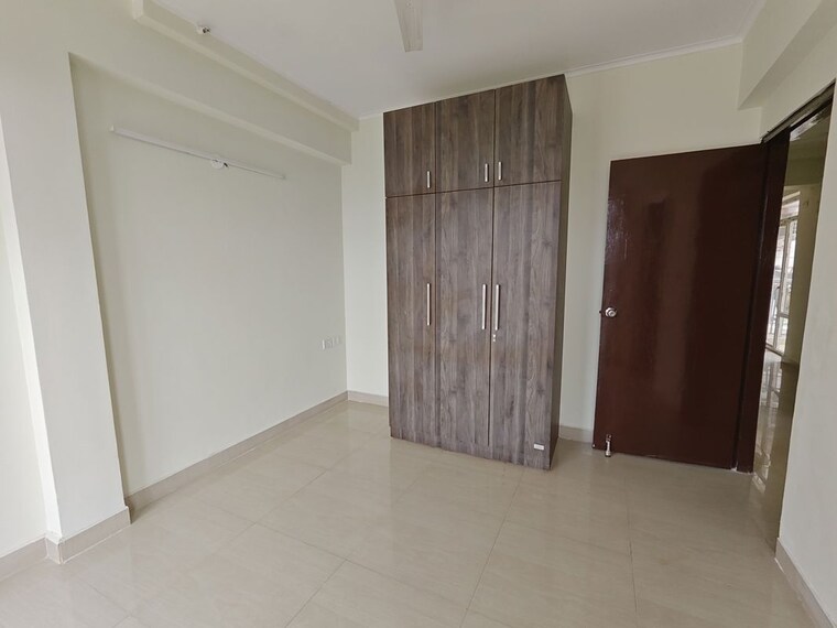 Room, sector 84 2.5 Bedroom 1450 Sq.Ft. Apartment In Sector 84 Gurgaon 10555079