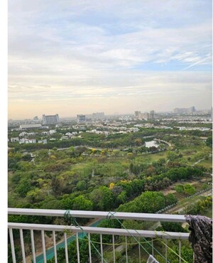 2 BHK Apartment – Garden View at Jaypee Moon Court, Jaypee Greens - for Rent