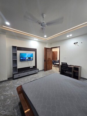 Room in 1 BHK Builder Floor at Sector 55 – for Rent