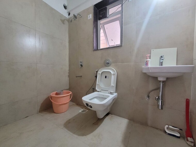 Bathroom, puranik-city-reserva 1 Bedroom 412 Sq.Ft. Apartment In Ghodbunder Road Thane 10555135